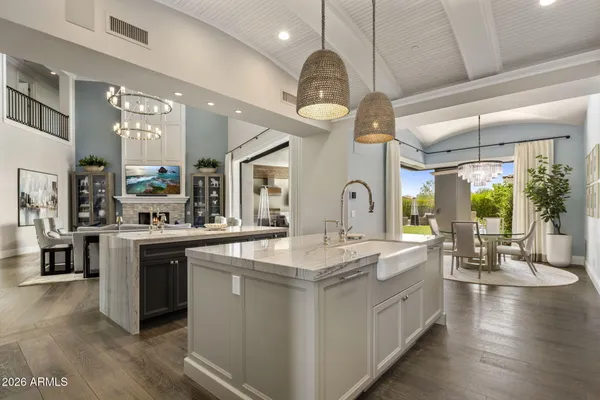 9849 E LEGACY LN