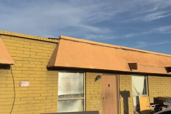 2333 W GLENROSA AVE STE 123