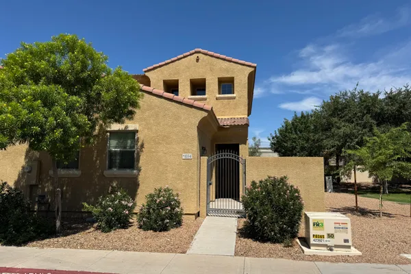1367 S COUNTRY CLUB DR 1034