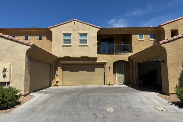 1367 S COUNTRY CLUB DR 1034