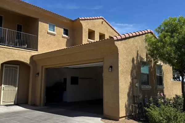 1367 S COUNTRY CLUB DR 1034