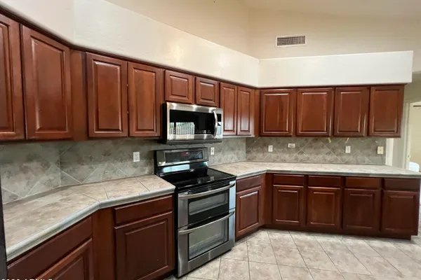 17568 W COPPER RIDGE DR