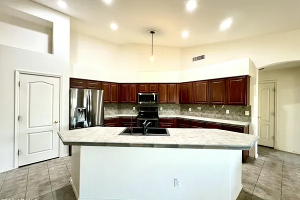 17568 W COPPER RIDGE DR