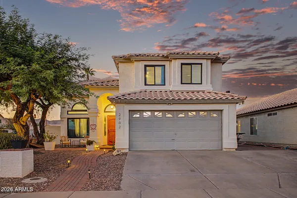 2902 E SALTSAGE DR