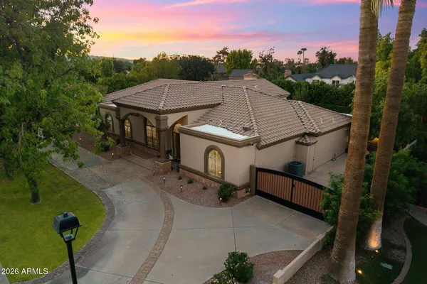 84 E BUENA VISTA DR