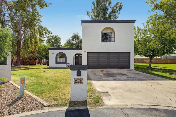 658 W PORT AU PRINCE LN