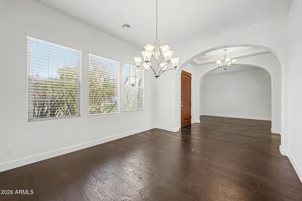 2923 E CONSTANCE WAY
