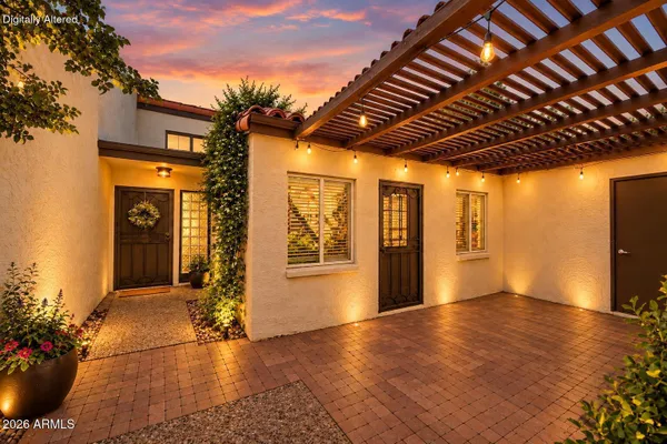 3 E MANZANITA DR