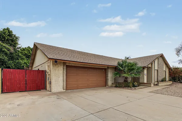 2238 W NARANJA AVE