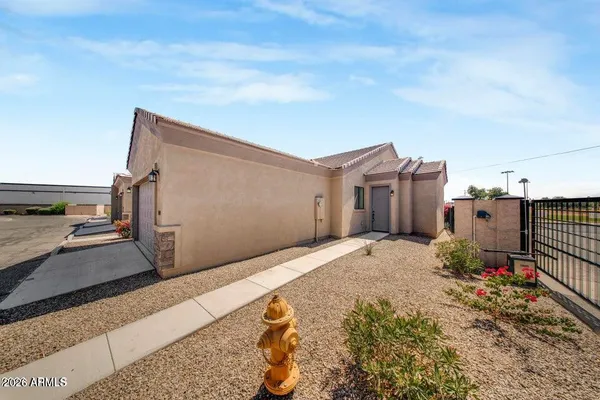 846 N PUEBLO DR 140