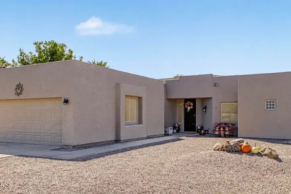 21407 E CREOSOTE LN