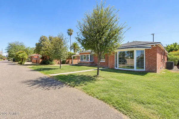 1311 W THOMAS RD