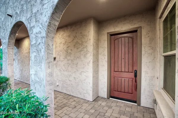 4542 E VISTA BONITA DR