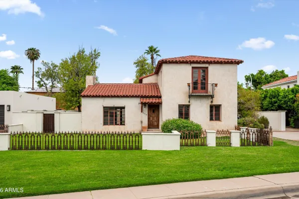 2218 ENCANTO DR
