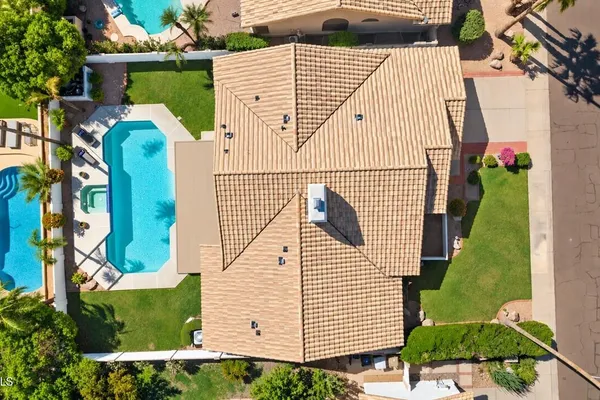4939 E AIRE LIBRE AVE