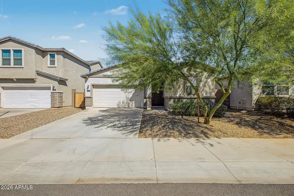 5724 W ENCINAS LN