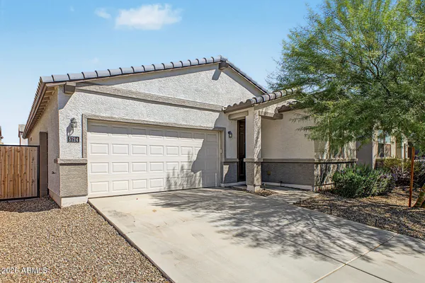 5724 W ENCINAS LN