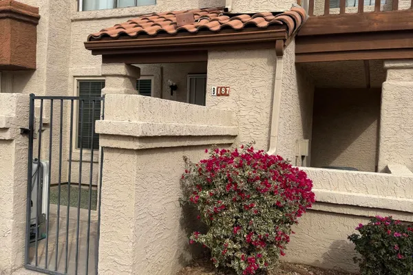 839 S WESTWOOD -- 187