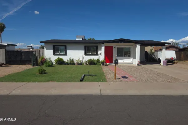 2216 W VILLA MARIA DR