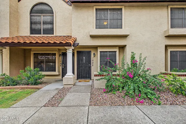 921 W UNIVERSITY DR 1085
