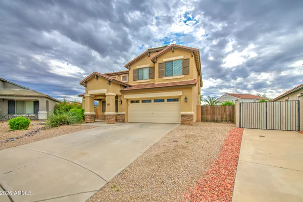 1487 E ANGELINE AVE