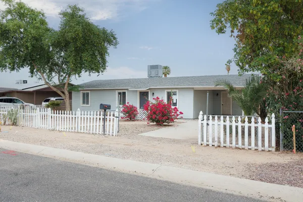 512 W BATTAGLIA RD