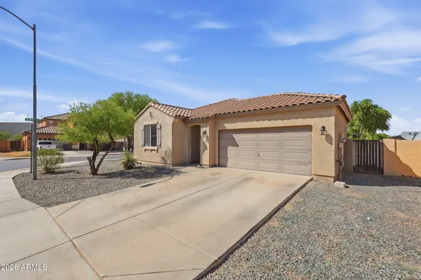 1526 E PALO VERDE DR
