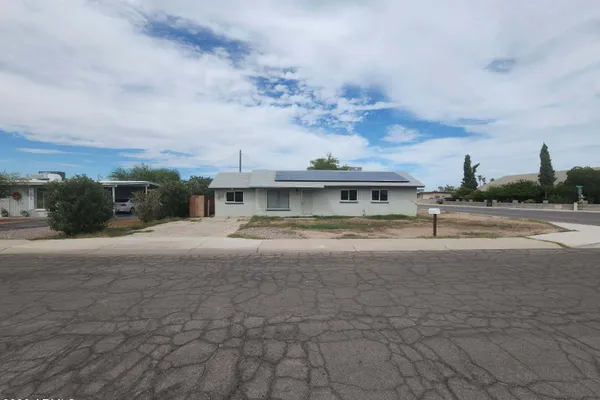 630 E MELROSE DR