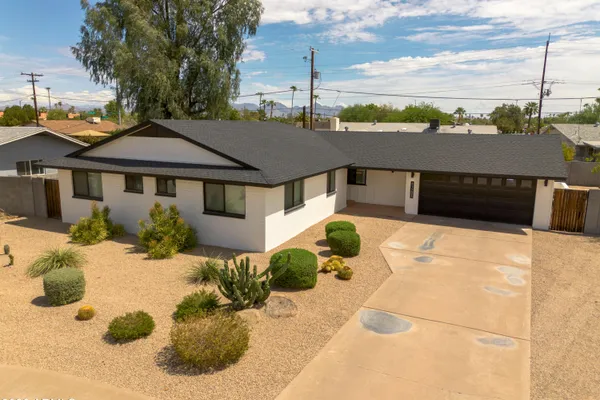 11221 N 31ST PL