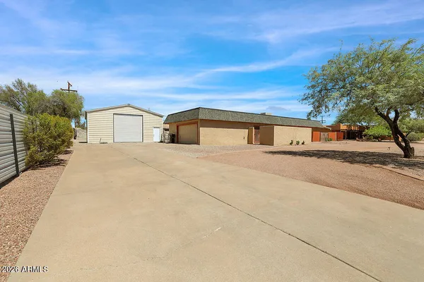 6516 E PRINCESS DR