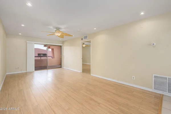 12222 N PARADISE VILLAGE PKWY 446