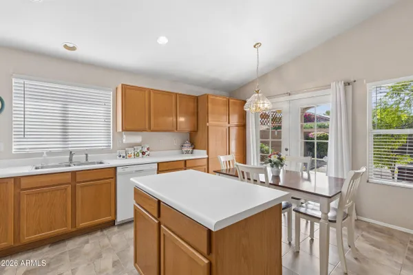 4163 W COLUMBINE DR