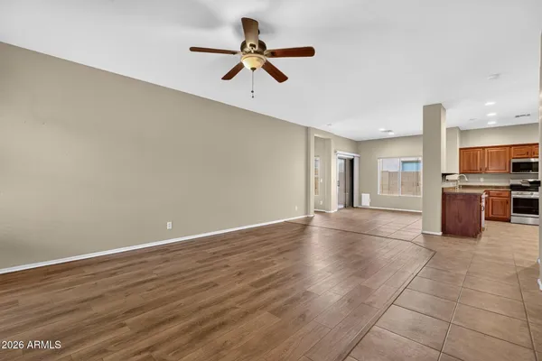41199 W GRANADA DR