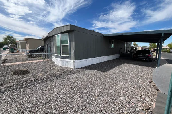12727 W GLENDALE AVE 82