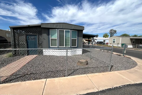 12727 W GLENDALE AVE 82