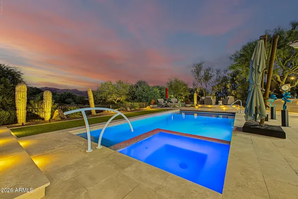 27807 N LUCERO DR