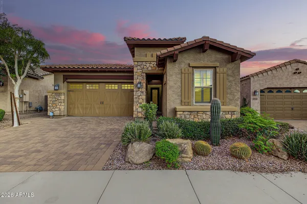 4641 E WALTER WAY