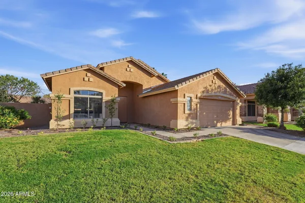 3945 S CACTUS WREN DR
