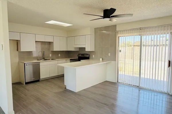 4244 W ENCANTO BLVD