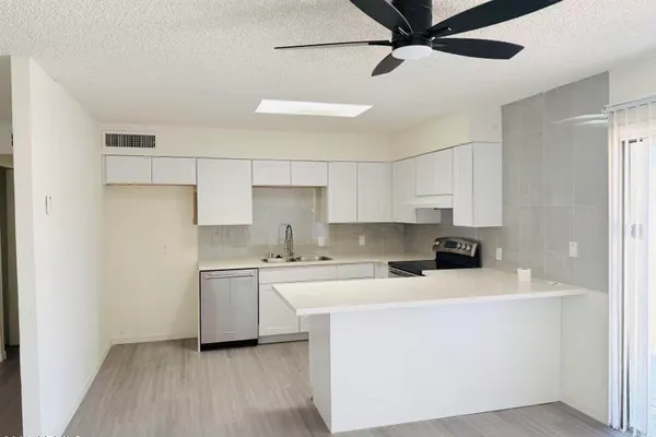 4244 W ENCANTO BLVD