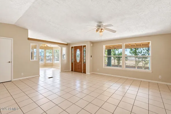 4140 W OUTER DR