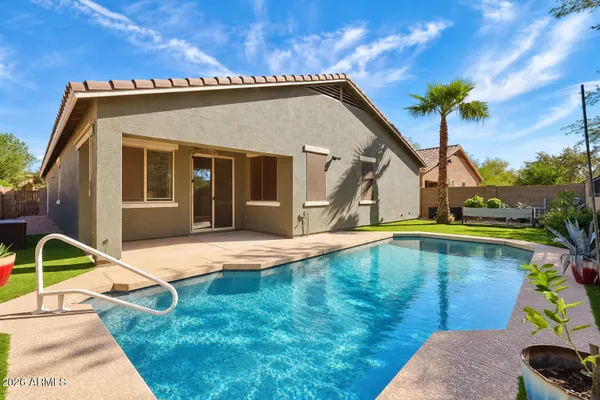 42447 W ALMIRA DR