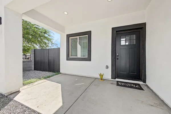 1414 S 28TH AVE