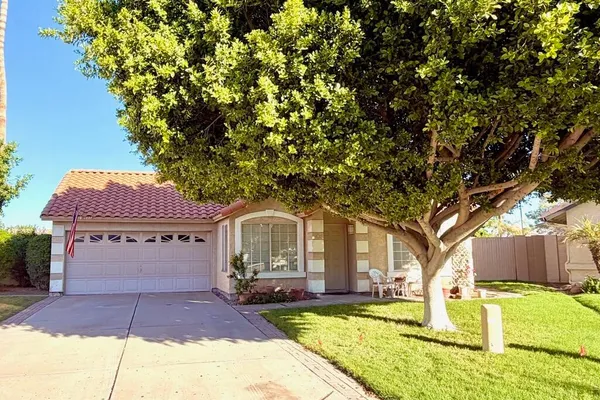 1818 E ANCHOR DR