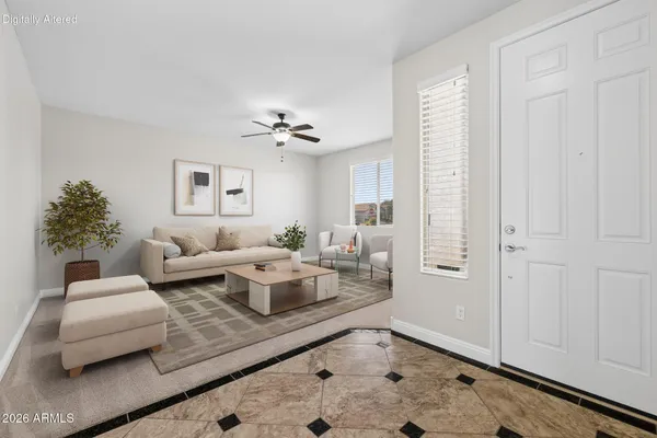 1028 W SANTA GERTRUDIS TRL
