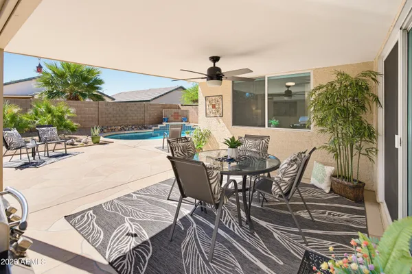 3007 W ZACHARY DR