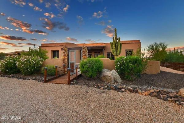16348 E CALLE DE LOS FLORES DR