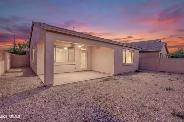 18425 W LA MIRADA DR