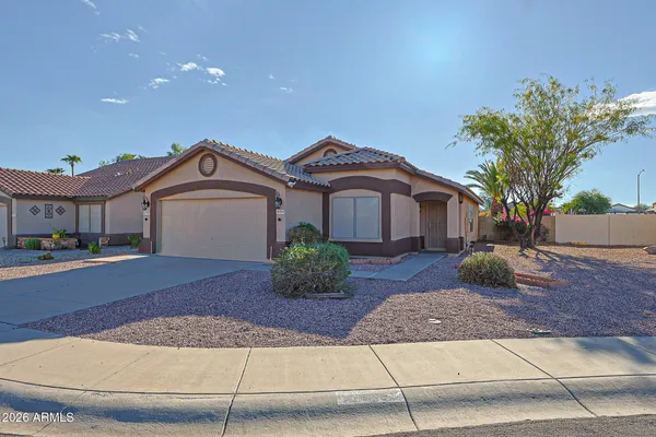 16542 N NAEGEL DR