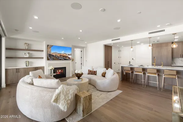 7181 E CAMELBACK RD 604